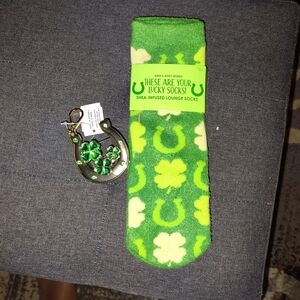 Bath & Body Works Green Clover & Horseshoe Plush Lounge Socks With pocketbac 🍀